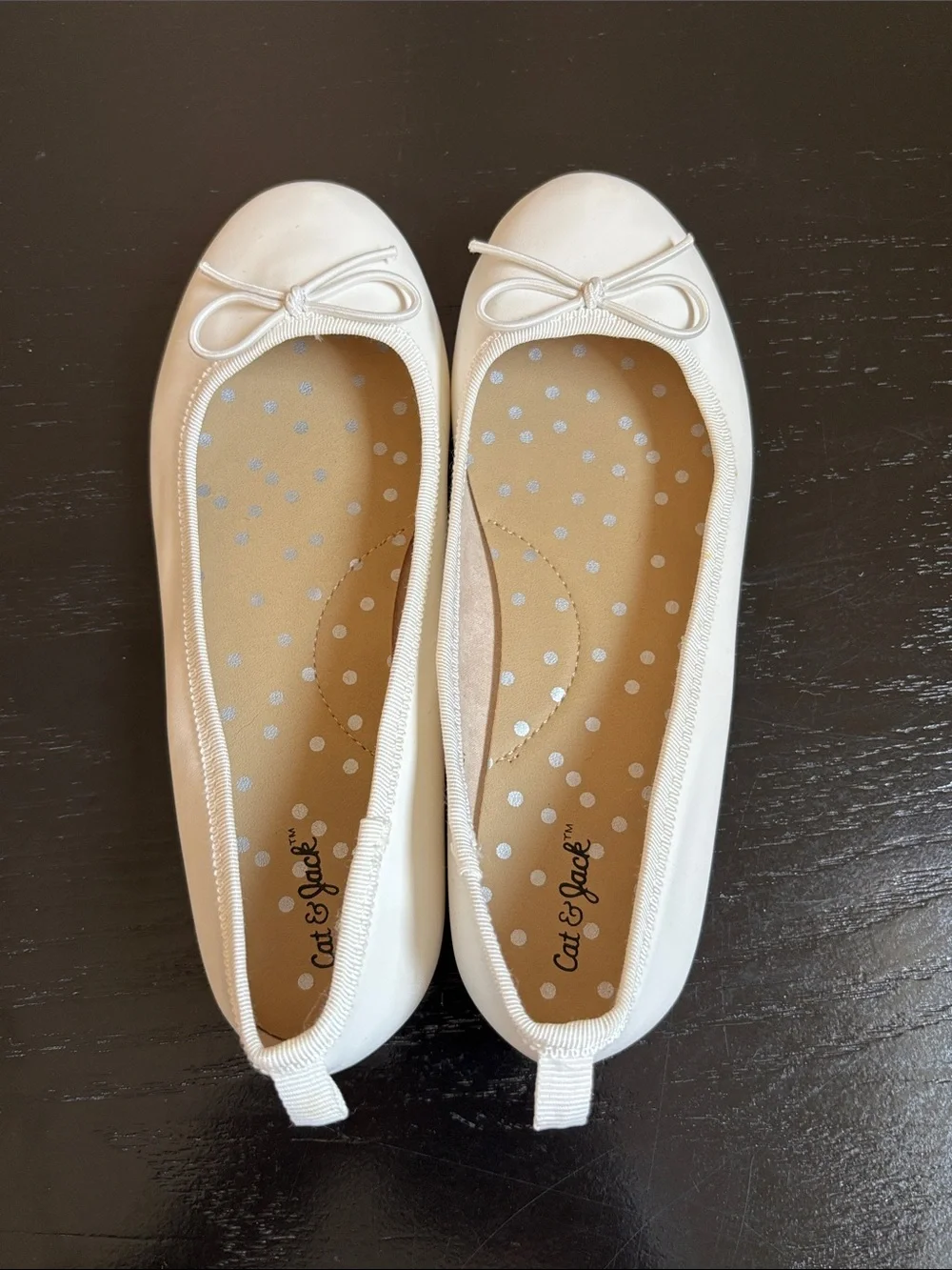 Cat & Jack Ivory Ballet Flats with Bow Accent sz 1
